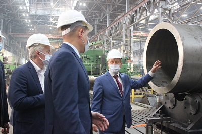 Мэр города Новосибирска и глава администрации Кировского района посетили энергомашиностроительный завод ЭЛСИБ