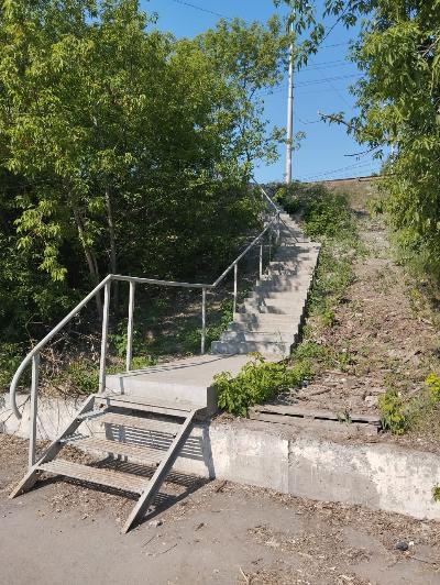 Ремонт лестниц на Винаповском мосту