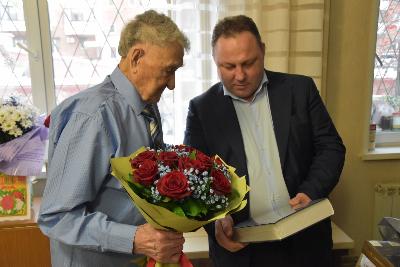 100-летний юбилей отметил житель Кировского района, ветеран Великой Отечественной войны Иван Иванович Доровских