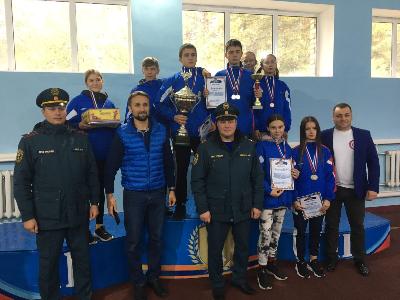 Команда  Кировского района заняла первое место в соревнованиях по пожарно-спасательному спорту 