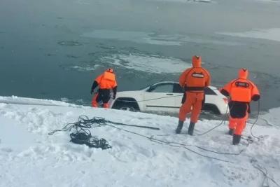 C 1 марта в Новосибирской области запрещено выезжать на лёд на любом виде транспорта