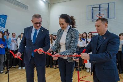 Торжественное открытие спортивного зала в Кировском районе