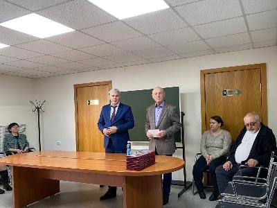 Вручение Памятных знаков «За труд на благо города» сотрудникам типографии «Советская Сибирь»