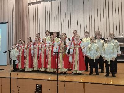 Поклонимся Великим тем годам…