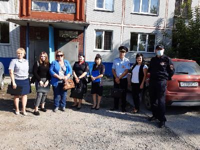 Сотрудники уголовно-исполнительной инспекции приняли участие в акции «Право на детство»