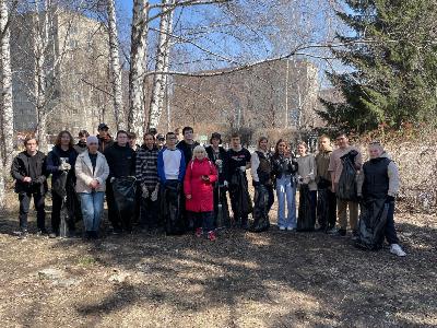 Сегодня, 27 апреля, на территории Кировского района состоялся общегородской субботник