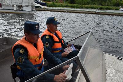 Правила безопасности на воде осенью
