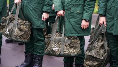 Продолжается осенний призыв на военную службу в Кировском и Ленинском районах